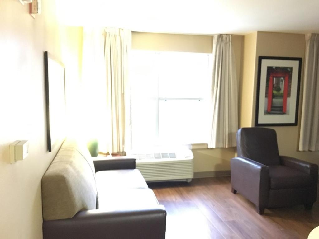 Room image 5